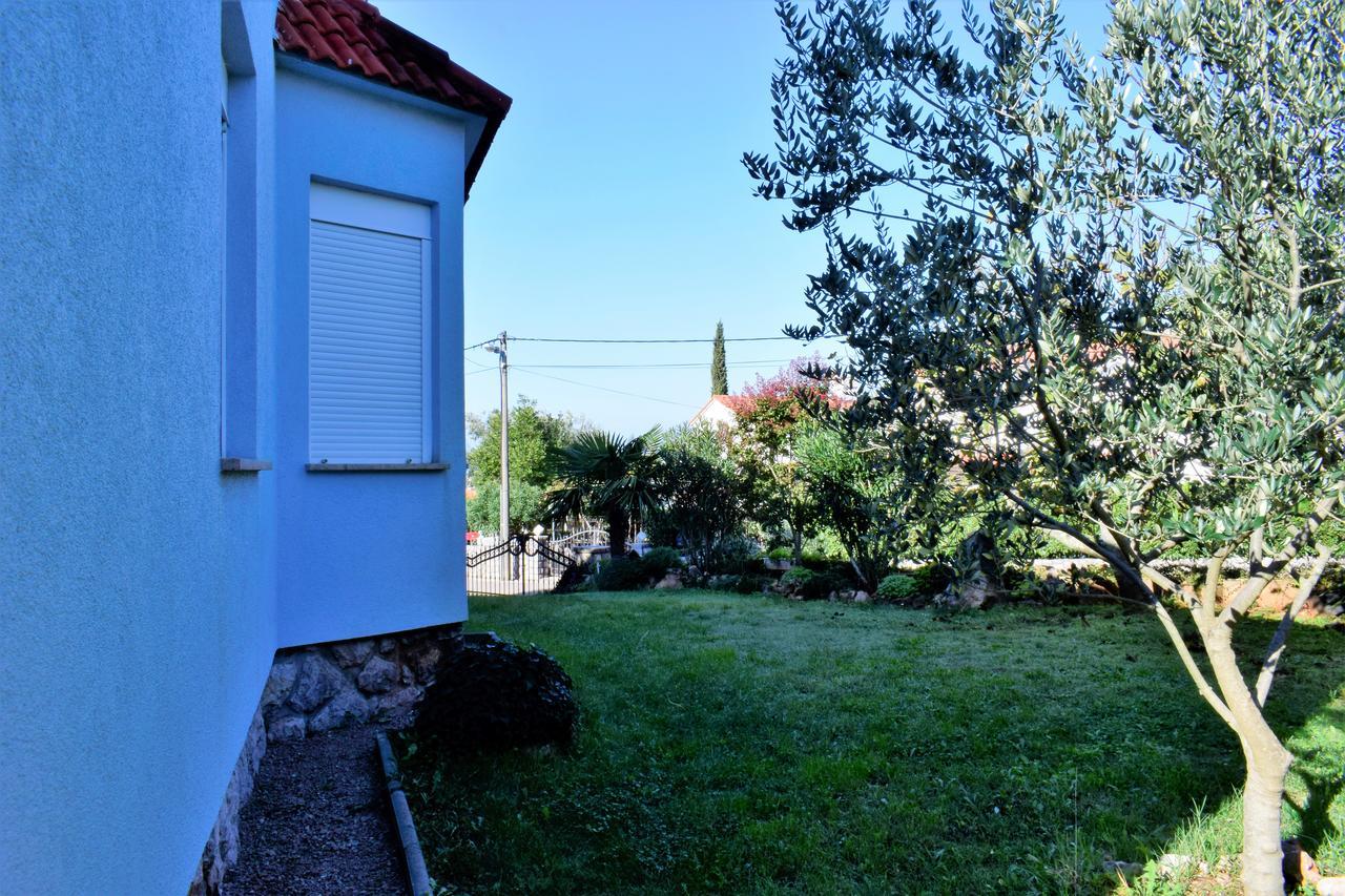 Apartment Blumen Oase Malinska Dış mekan fotoğraf
