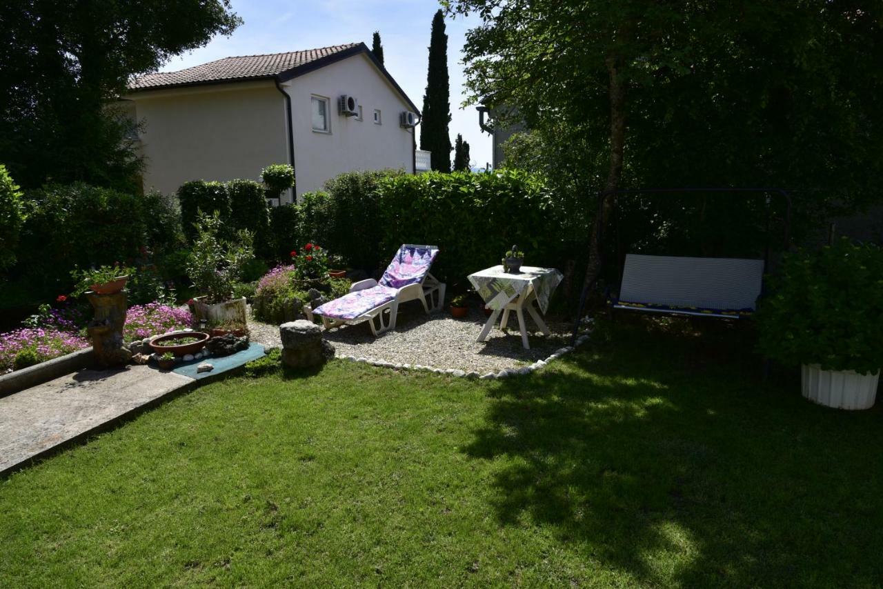 Apartment Blumen Oase Malinska Dış mekan fotoğraf