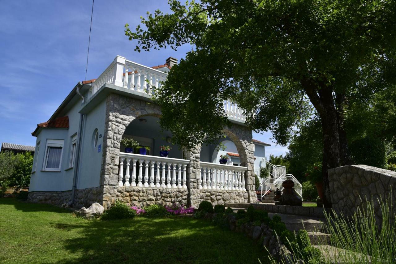 Apartment Blumen Oase Malinska Dış mekan fotoğraf