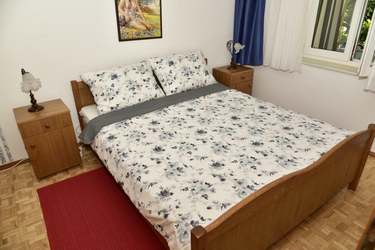 Apartment Blumen Oase Malinska Dış mekan fotoğraf