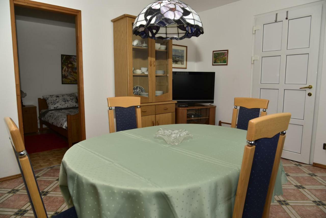 Apartment Blumen Oase Malinska Dış mekan fotoğraf